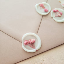 Load image into Gallery viewer, self-adhesive vellum wax seals